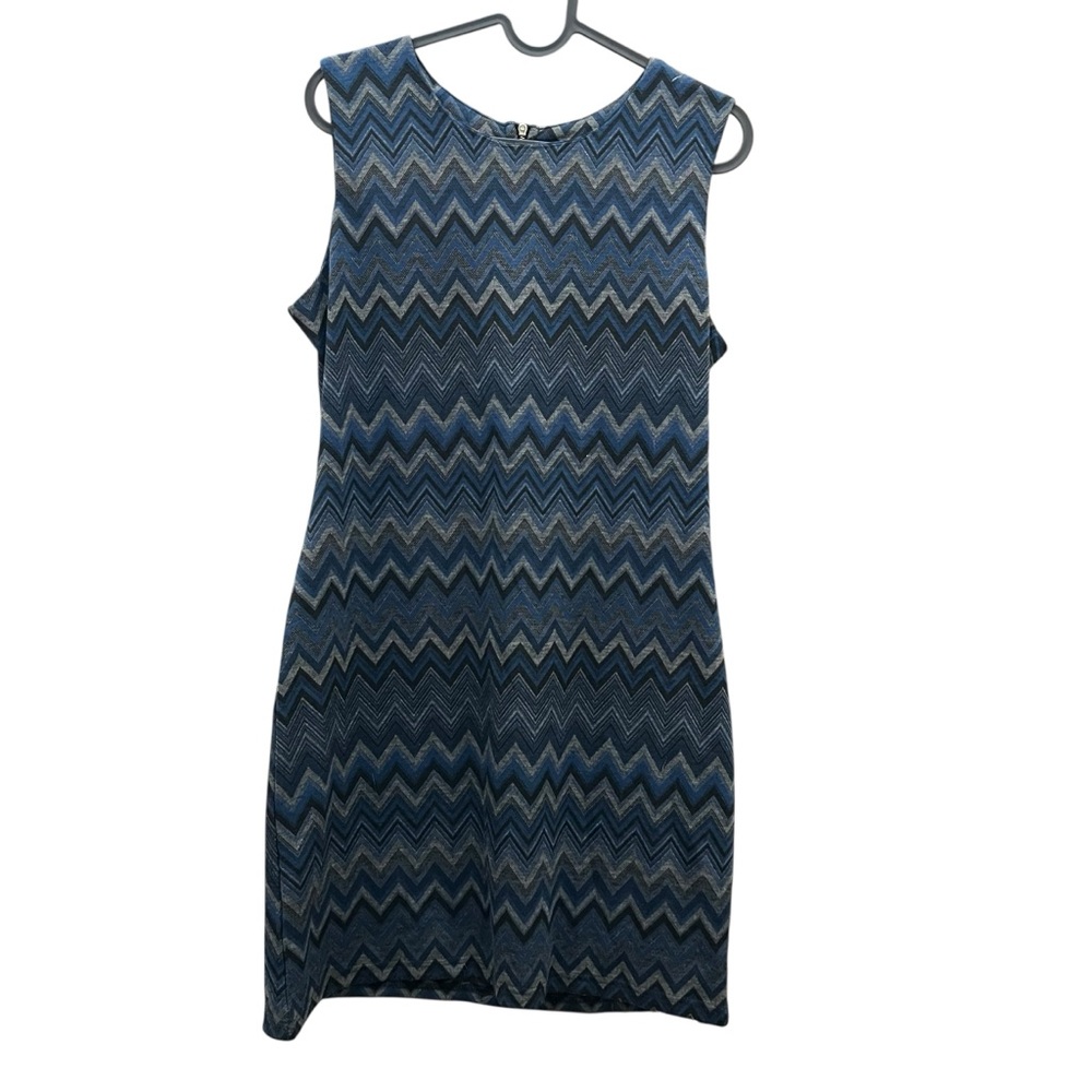 2/$15 Fun 2 Fun Medium Blue Gray Zigzag Chevron Patterned Navy Sleeveless Dress